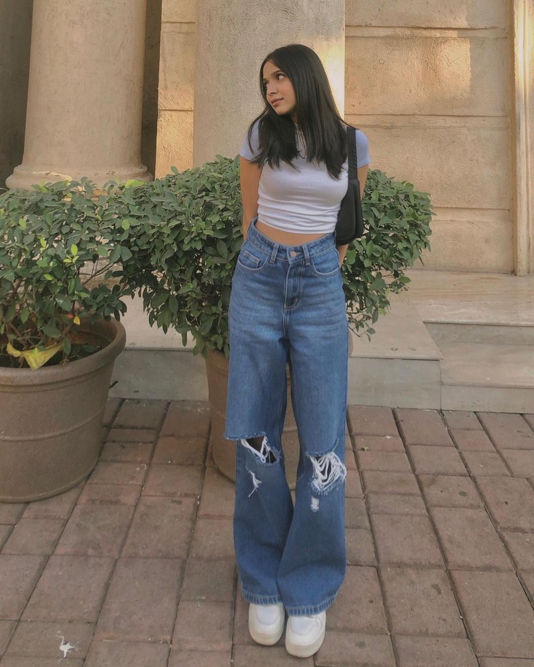 Aesthetic High Waisted Wide Fit Baggy Jeans — image 1