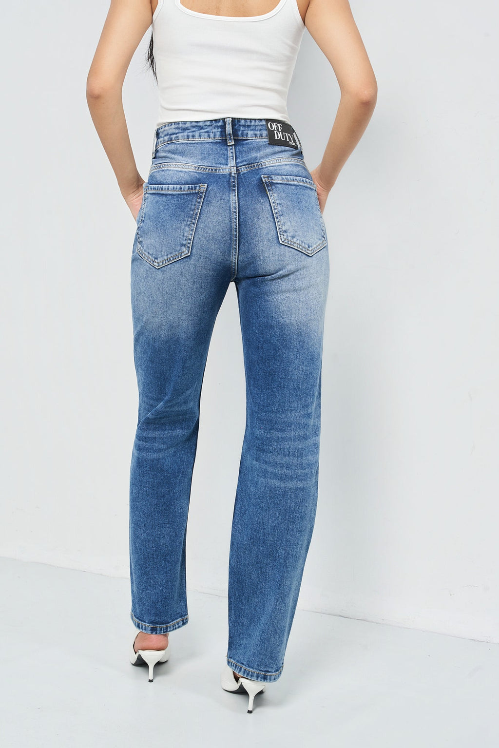 Sleek Tailored Straight Fit Jeans — image 4