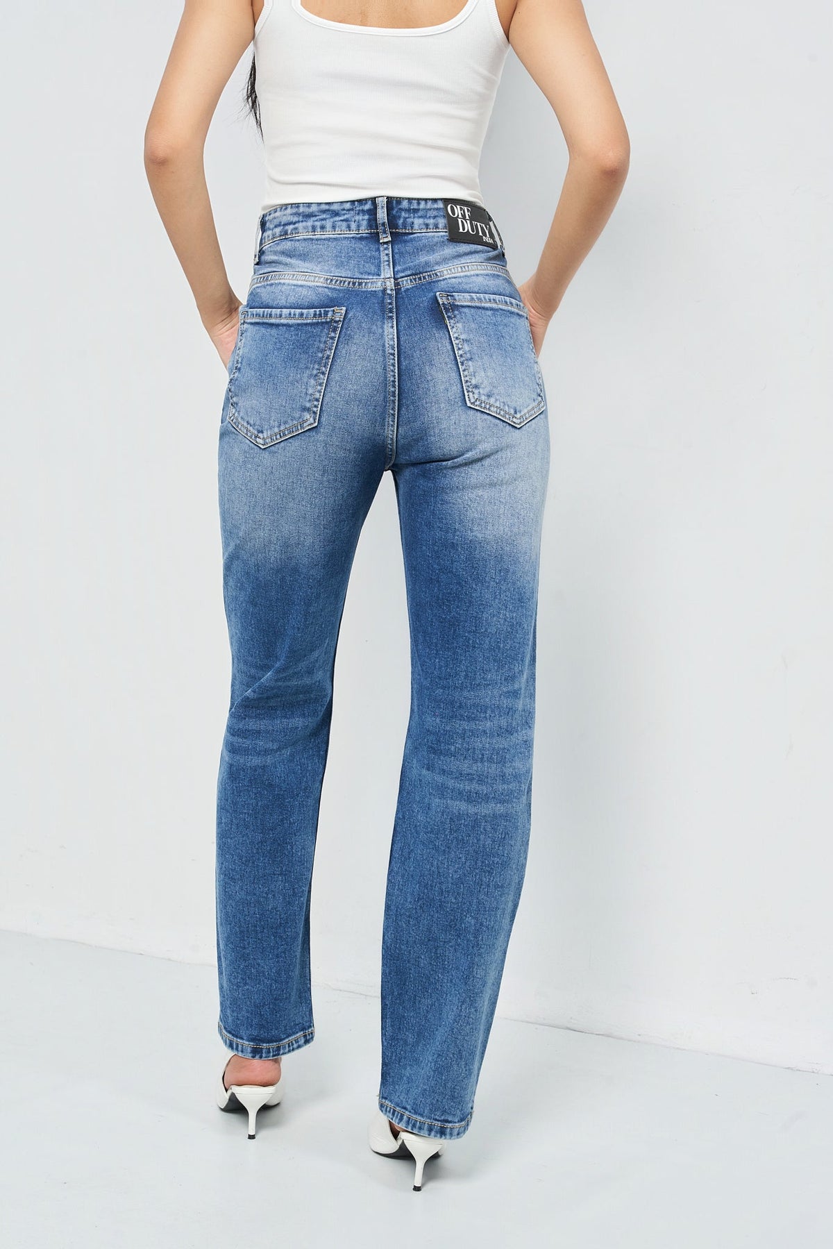 Sleek Tailored Straight Fit Jeans — image 4