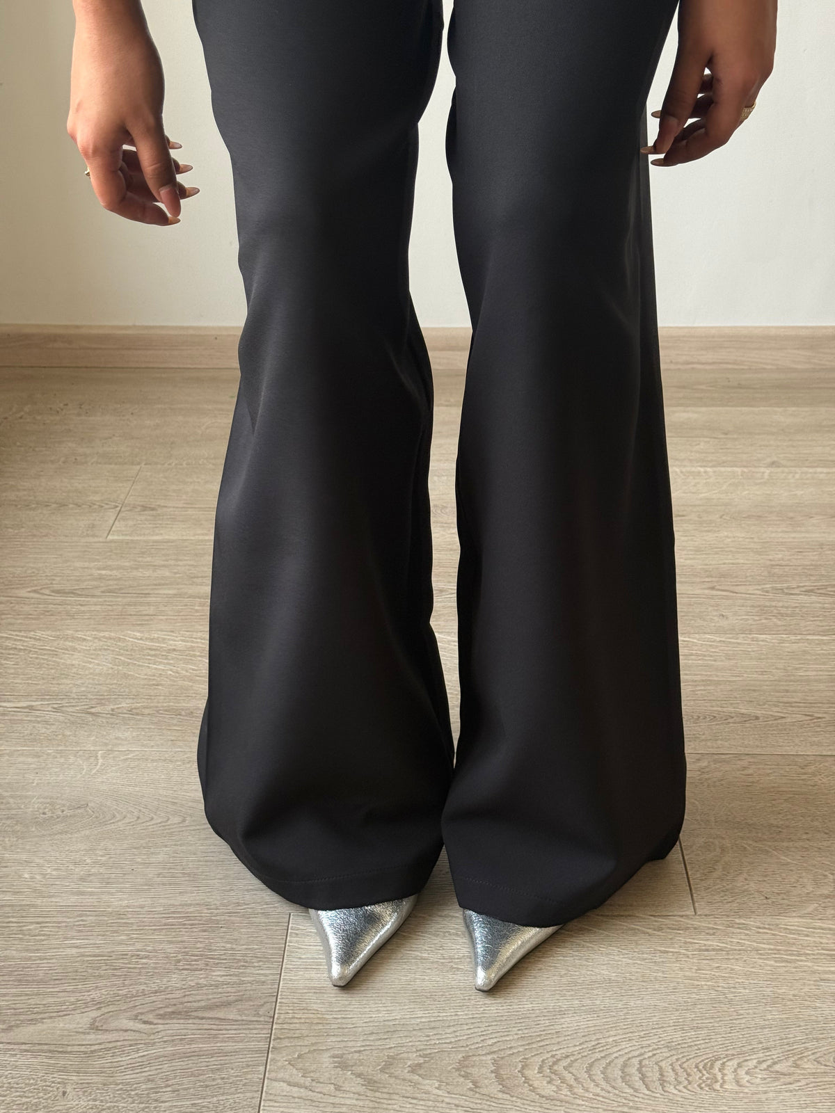 Ultimate Flow Wide Leg Pants in Black — leg detail